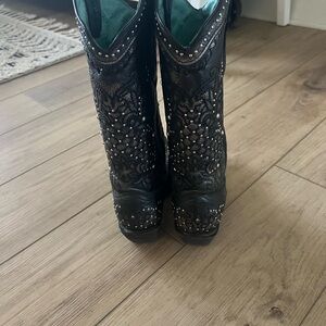 Corral Black Heeled Boots with Rhinestone Embellishments